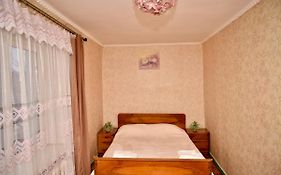 2-к квартира в центрі, ТЦ Київ